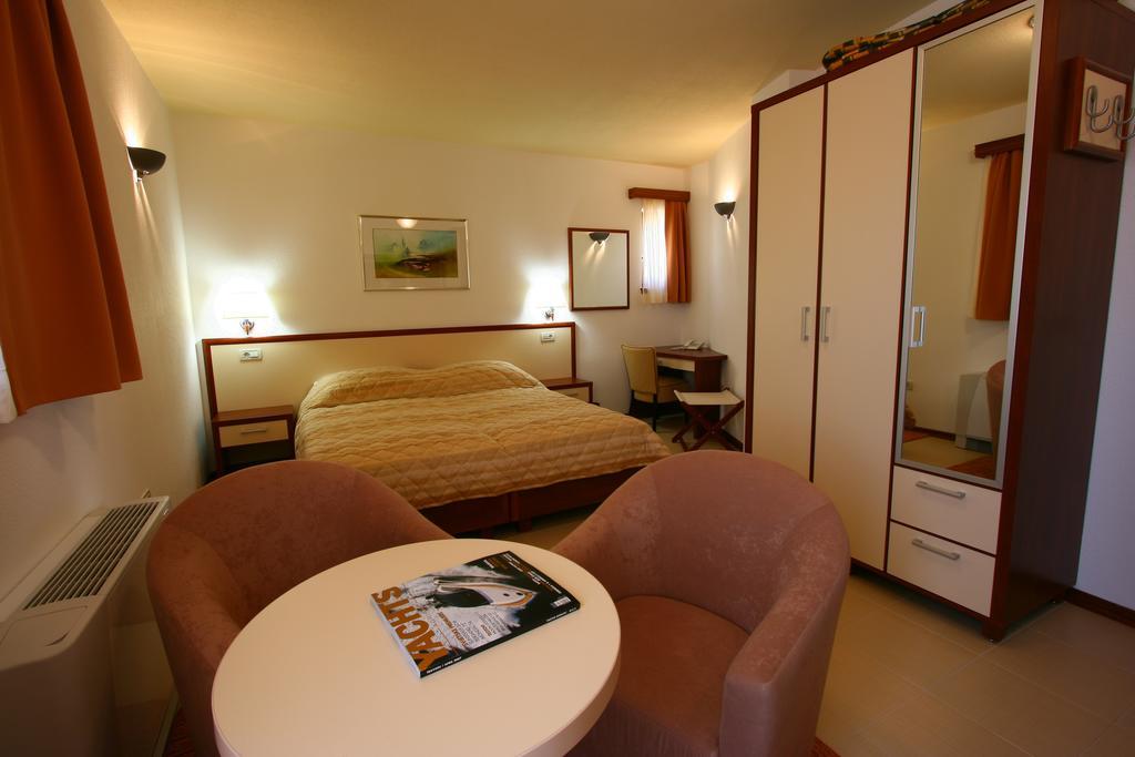 Villa Segetski Dvori Trogir Room photo